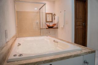 AZORAI - Refúgio Exclusivo para até 27 Pessoas com Piscina Vista Mar e Hidromassagem - 2