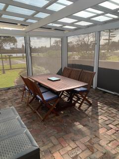 That Seaside Cottage - Fully equipped home, 4 Bedrooms on the foreshore - Tooradin - 9