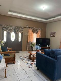 Comfortable home in San Fernando - San Fernando - 8