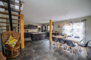 Magnificent wood-frame villa near the ocean - 7
