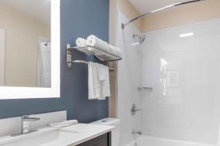 Extended Stay America Suites - Arlington - Six Flags - 1
