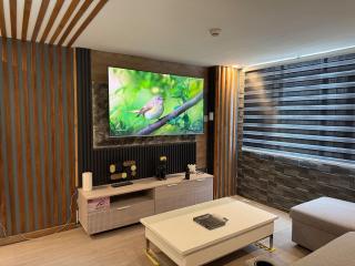 2 bedroom loft type with 2 baths Near Rockwell - Manila - 8