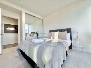 Waterfront 1BR Docklands Apt with FreeParking#8322 - 4