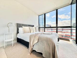 Waterfront 1BR Docklands Apt with FreeParking#8322 - 3