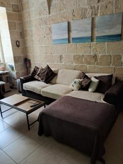 Old refurbished Apartment in Bormla - 4