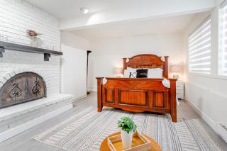 Spacious Family Winter Getaway in North Vancouver - 1