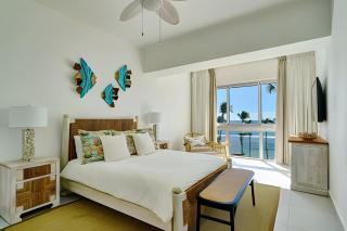 Caribbean Life Paradise,1BDRM & BBQ Beachfront Apt - 3