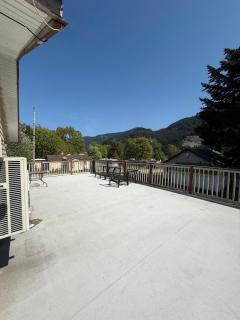 2 Bedroom main floor - North Bend - 6