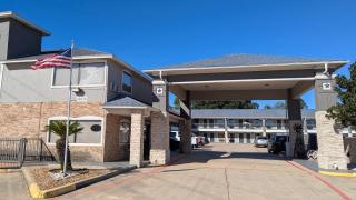 Platinum Inn and Suites Willowbrook Houston - Houston - 0
