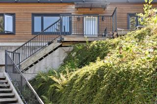 Forest Retreat with Terrace near Horseshoe Bay Ferry and Marina - 1