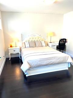 European-American Style Suite - Coquitlam - 8