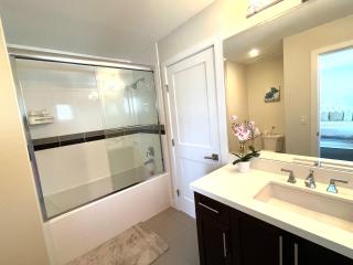 European-American Style Suite - Coquitlam - 7