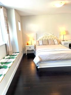 European-American Style Suite - Coquitlam - 2
