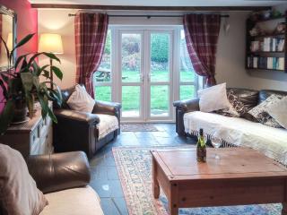 Panteg Cottage - Cross Inn - 5