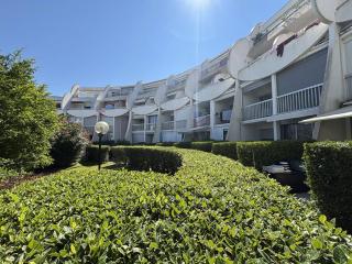 Studio moderne à deux pas de la plage avec climatisation - FR-1-250-322 - 1