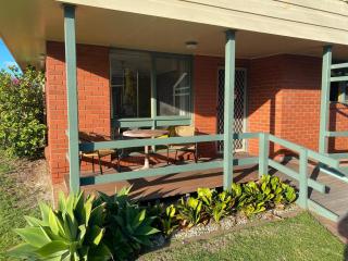 Lakeside 2-Bedroom Villa - 0