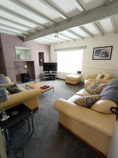 Three Bedroom Countryside Cottage - Darley - 9
