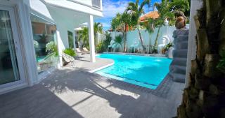 LUMALAND Luxury Pool Villa Pattaya Walking Street 8 Bedrooms - 5