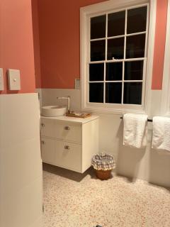 Capers Cottage and Barn Accommodation - 5