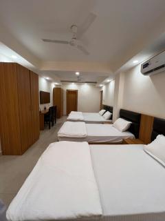 The ZEN INN , Pure veg hotel in Bodhgaya - Bodh Gaya - 4