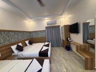 Vainavi Residency - 2