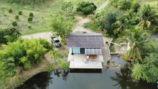 Private waterfront home - 2