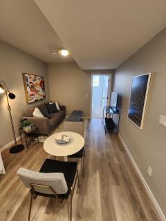 Brand New Modern 2 Bedroom Basement Suite - Calgary - 8