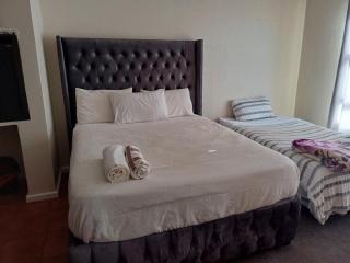 Neat Haven Self Catering - 2