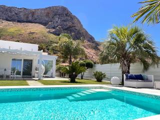 Golden Holiday 2 Ville con piscine indipendenti e separate - Terrasini - 0
