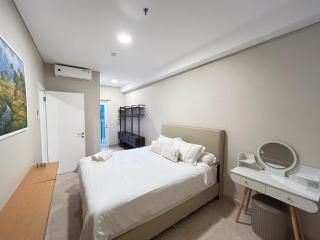Podomoro Delipark Apartemen Cozystay Lincoln Tower 2BR Medan - 4