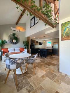 Atypical & Cozy Getaway - 8