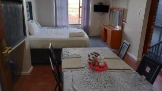 Neat Haven Self Catering - 8