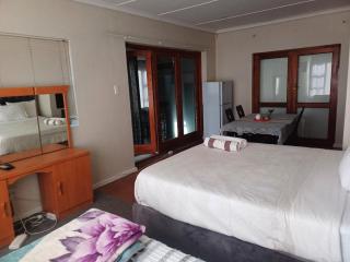 Neat Haven Self Catering - 9