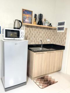 Studio deluxe with Balcony, Swimming pool and gym in Puerto Princesa, Palawan - 3