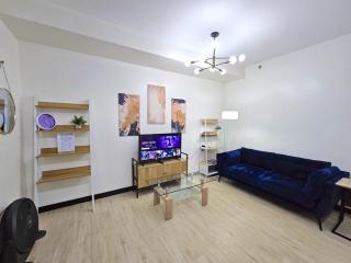 Spacious 2BR Condo San Lorenzo Place 4KM Airport - 9