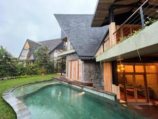 Villa Klub Bunga - by The Batu Hotel Batu Malang - 7