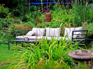Pass the Keys 4-Bedroom Retreat in Radyr wLush Gardens Parking - Cardiff - 9