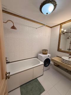 Элитная 2-х комнатная квартира возле Меги Розыбакиева - 8