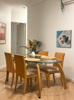 140sqm Modern Teneriffe 2 Bedroom & Balcony - 5