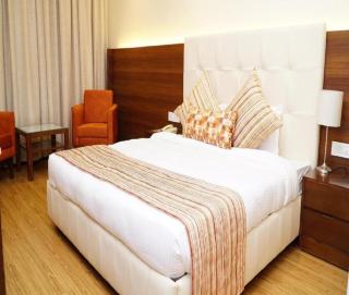 Hotel Infinity Suites Near Delhi Airport - New Delhi - 5