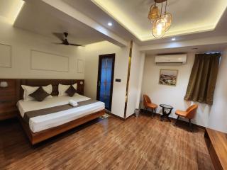 The Aura Hotel & Banquet - 7
