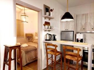 Maya 1, 2 bedroomed downstairs apartment - 7