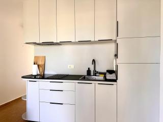 La Laguna Boutique Apartments - 9