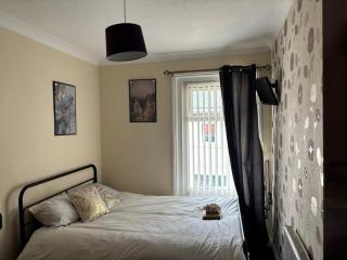 Affordable Golden Mile Hotel In Blackpool Close To The Beach And Blackpool City Centre - Blackpool - 3