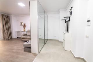 Natural Luxury Studio Central Adress Residence - 3