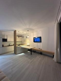 PANORAMA F1 Luxury Apartment - Saranda - 6
