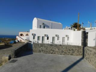 Fira Village Rooms - Fira - 9