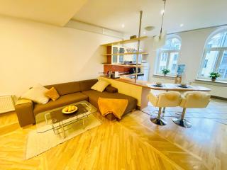 Spacious Apartment in Old Town Riga - Riga - 2