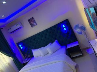 Jolac Hotel And Suites - Agege - 0