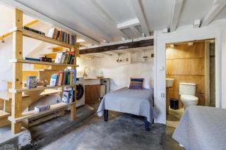 Fronisi House - 1